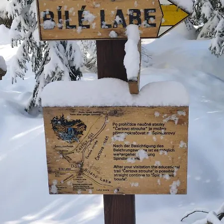 Gæstehus Bouda Bile Labe 3*